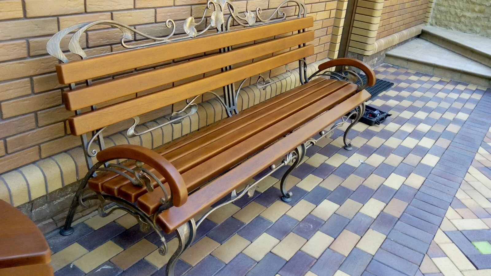 Реставрація лавки