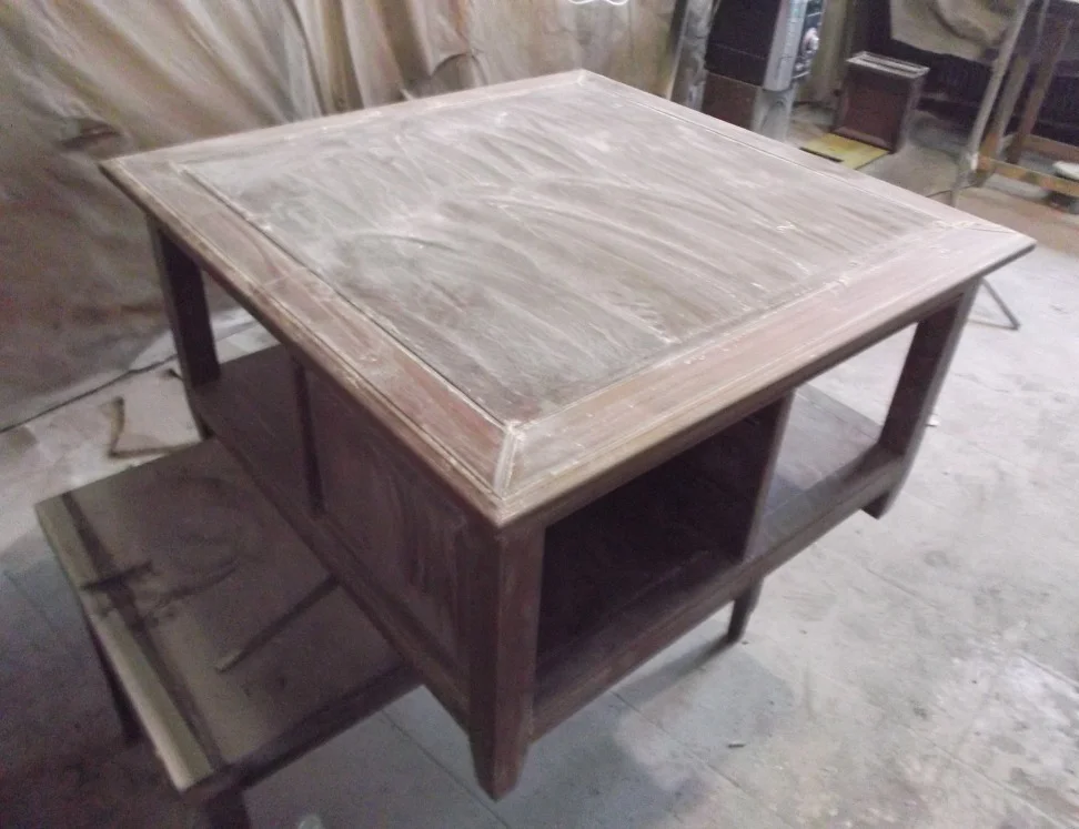 Реставрація та фарбування меблів